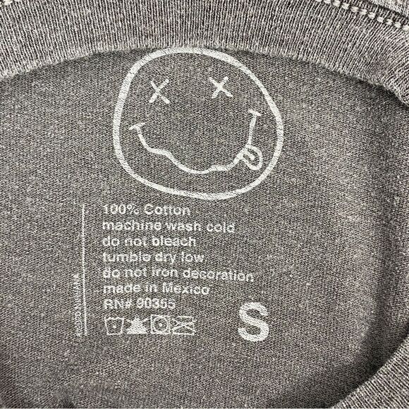 Urban Outfitters Nirvana Nevermind T Shirt Gray Small - Picture 8 of 9